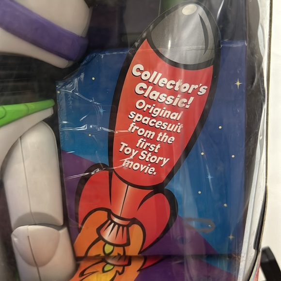 Toy Story and Beyond - Talking Buzz Lightyear- Rare In Box. Disney/Pixar 2001 - Picture 2 of 4